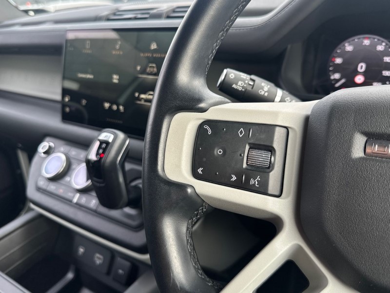 2022 (72) LAND ROVER DEFENDER 3.0 D250 X-Dynamic HSE 90 3dr Auto 5202391