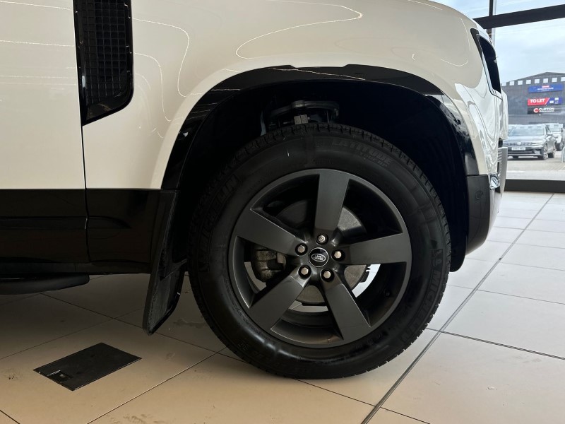 2022 (72) LAND ROVER DEFENDER 3.0 D250 X-Dynamic HSE 90 3dr Auto 5202370