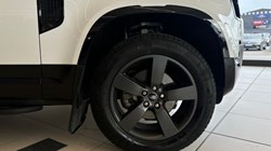 2022 (72) LAND ROVER DEFENDER 3.0 D250 X-Dynamic HSE 90 3dr Auto 5202370