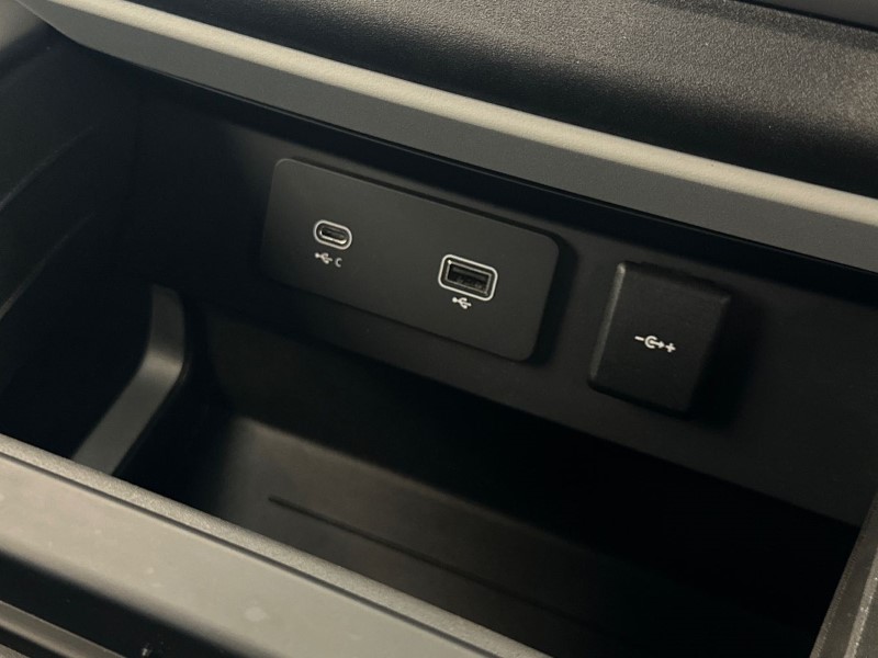 2022 (72) LAND ROVER DEFENDER 3.0 D250 X-Dynamic HSE 90 3dr Auto 5202399