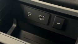 2022 (72) LAND ROVER DEFENDER 3.0 D250 X-Dynamic HSE 90 3dr Auto 5115600