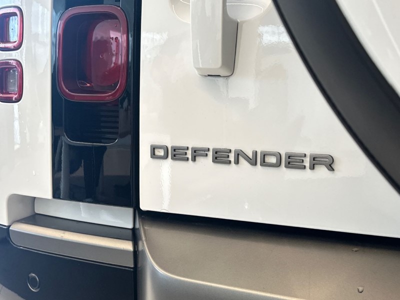 2022 (72) LAND ROVER DEFENDER 3.0 D250 X-Dynamic HSE 90 3dr Auto 5202408