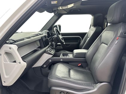 2022 (72) LAND ROVER DEFENDER 3.0 D250 X-Dynamic HSE 90 3dr Auto