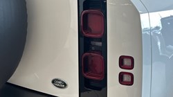 2022 (72) LAND ROVER DEFENDER 3.0 D250 X-Dynamic HSE 90 3dr Auto 5115610