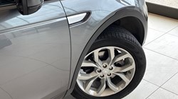 2019 (19) LAND ROVER DISCOVERY SPORT 2.0 Si4 240 HSE 5dr Auto 5093773