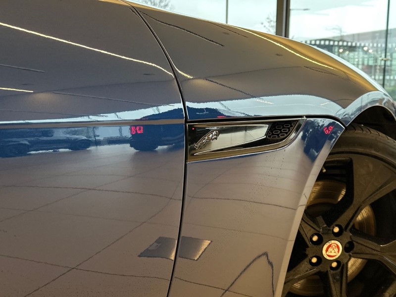 2020 (70) JAGUAR F-TYPE 2.0 P300 R-Dynamic 2dr Auto 5038173