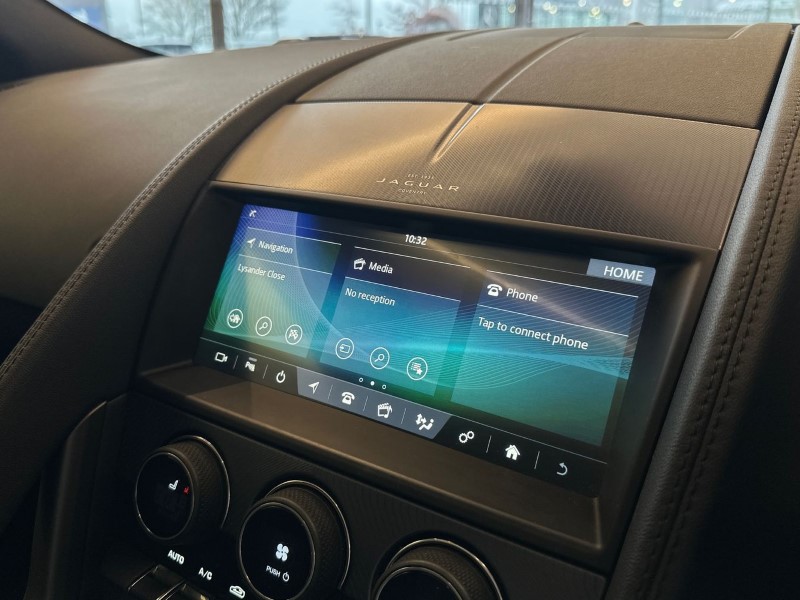 2020 (70) JAGUAR F-TYPE 2.0 P300 R-Dynamic 2dr Auto 5038182