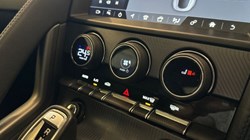 2020 (70) JAGUAR F-TYPE 2.0 P300 R-Dynamic 2dr Auto 5038186