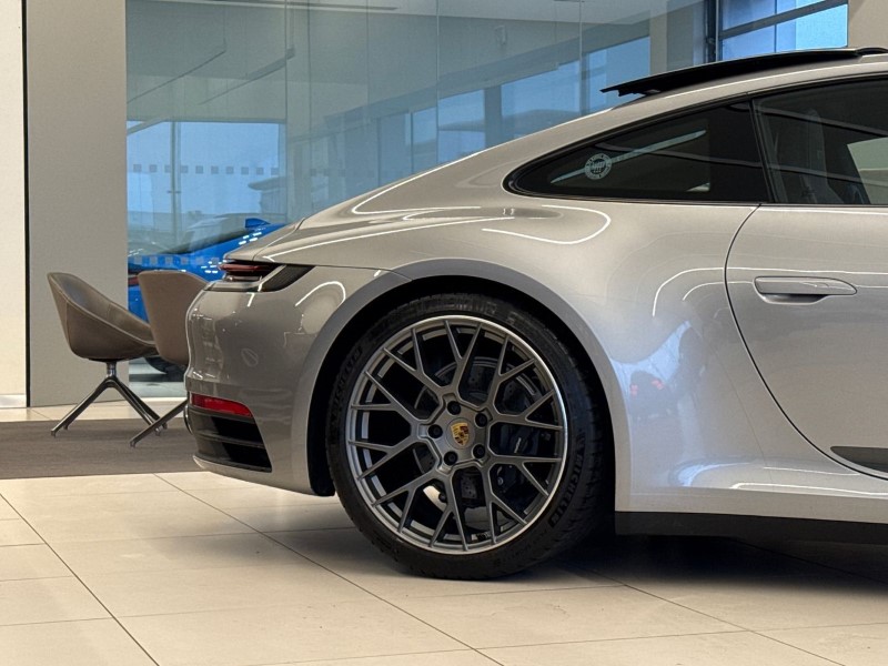 2024 (24) PORSCHE 911 T 2dr 5019706