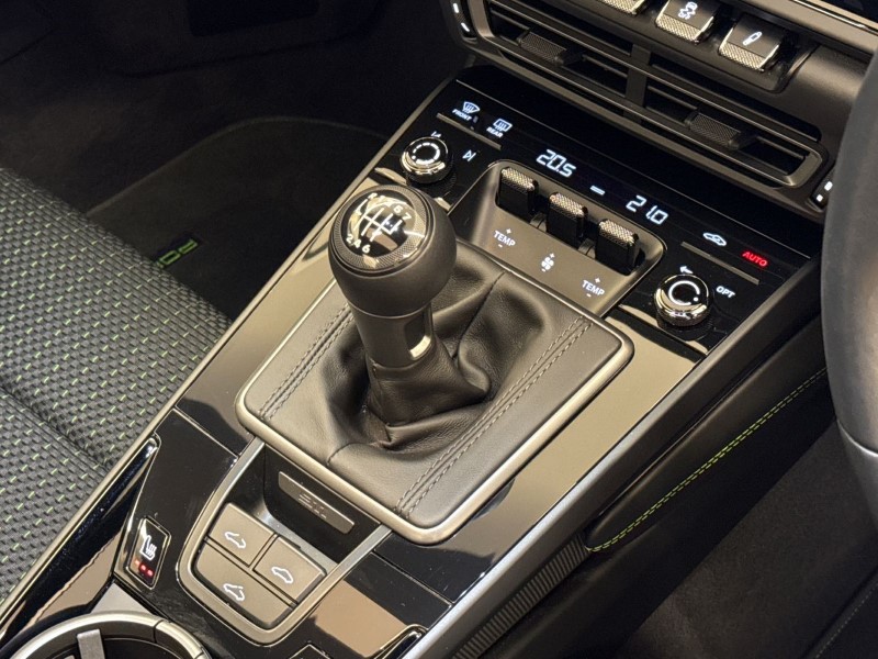 2024 (24) PORSCHE 911 T 2dr 5019668