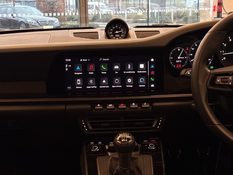 2024 (24) PORSCHE 911 T 2dr 5019669