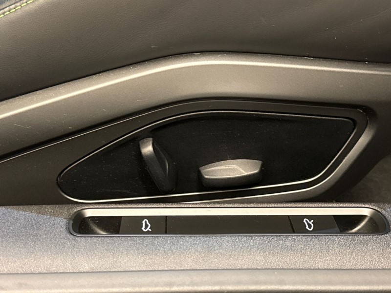 2024 (24) PORSCHE 911 T 2dr 5019678