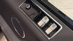 2021 (21) LAND ROVER RANGE ROVER SPORT 5.0 P575 S/C SVR 5dr Auto 5021063