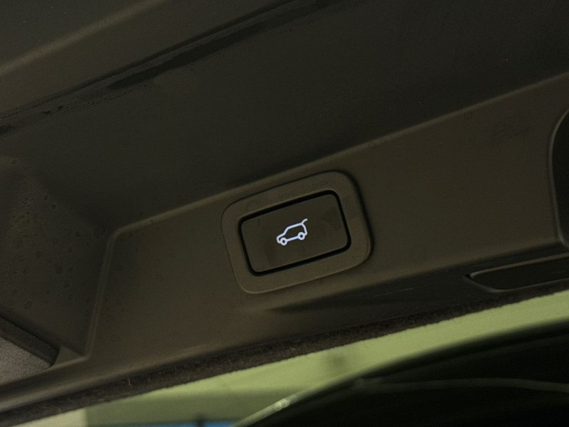 2021 (21) LAND ROVER RANGE ROVER SPORT 5.0 P575 S/C SVR 5dr Auto 5021079