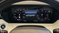 2020 (20) LAND ROVER RANGE ROVER VELAR 2.0 D240 R-Dynamic SE 5dr Auto 5045229