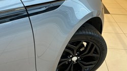 2020 (20) LAND ROVER RANGE ROVER VELAR 2.0 D240 R-Dynamic SE 5dr Auto 5045262