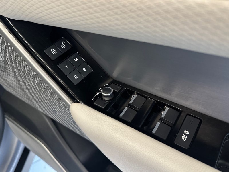 2020 (20) LAND ROVER RANGE ROVER VELAR 2.0 D240 R-Dynamic SE 5dr Auto 5045236