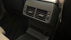 2020 (20) LAND ROVER RANGE ROVER VELAR 2.0 D240 R-Dynamic SE 5dr Auto 5045231