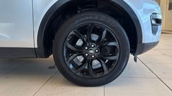 2019 (19) LAND ROVER DISCOVERY SPORT 2.0 TD4 180 SE Tech 5dr Auto 5096213