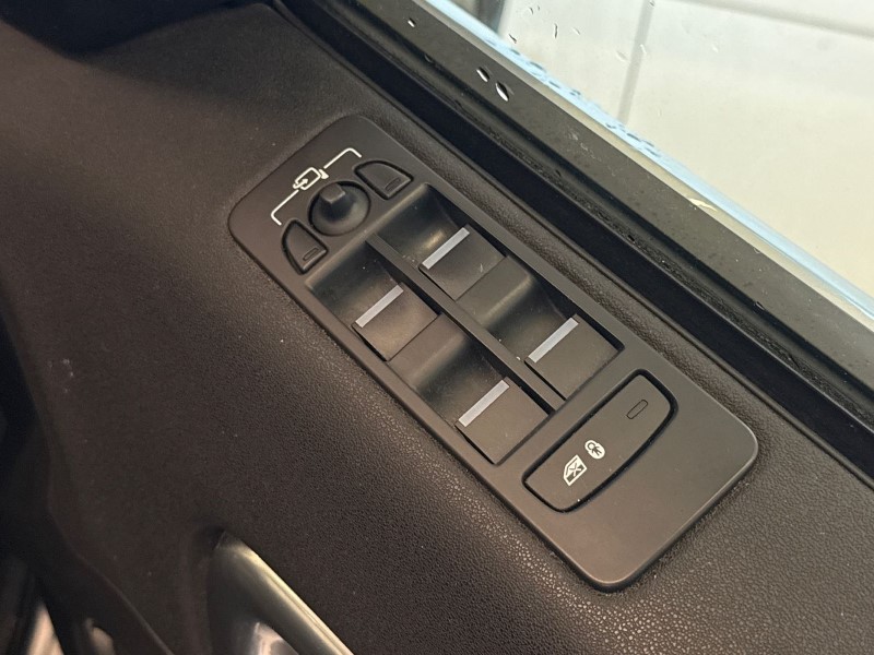 2019 (19) LAND ROVER DISCOVERY SPORT 2.0 TD4 180 SE Tech 5dr Auto 5096228