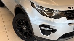 2019 (19) LAND ROVER DISCOVERY SPORT 2.0 TD4 180 SE Tech 5dr Auto 5096244