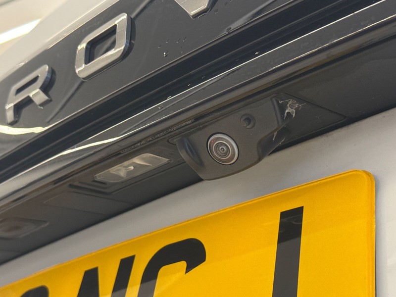 2022 (22) LAND ROVER RANGE ROVER VELAR 2.0 D200 R-Dynamic SE 5dr Auto 5053994