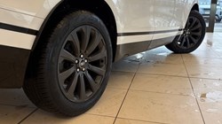2022 (22) LAND ROVER RANGE ROVER VELAR 2.0 D200 R-Dynamic SE 5dr Auto 5054001