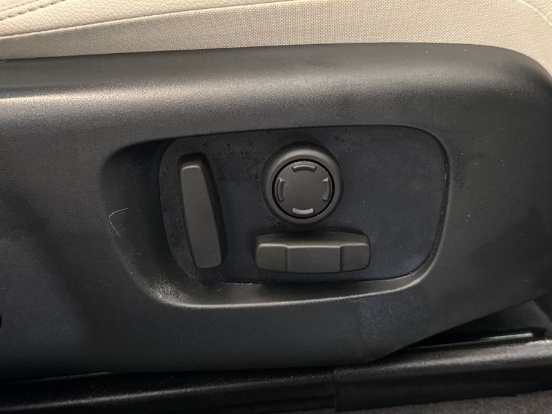 2022 (22) LAND ROVER RANGE ROVER VELAR 2.0 D200 R-Dynamic SE 5dr Auto 5053978