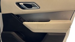 2022 (22) LAND ROVER RANGE ROVER VELAR 2.0 D200 R-Dynamic SE 5dr Auto 5053976