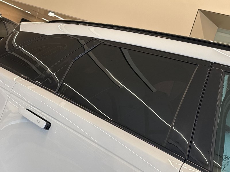 2022 (22) LAND ROVER RANGE ROVER VELAR 2.0 D200 R-Dynamic SE 5dr Auto 5054004