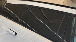 2022 (22) LAND ROVER RANGE ROVER VELAR 2.0 D200 R-Dynamic SE 5dr Auto 5054004