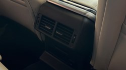 2022 (22) LAND ROVER RANGE ROVER VELAR 2.0 D200 R-Dynamic SE 5dr Auto 5053973