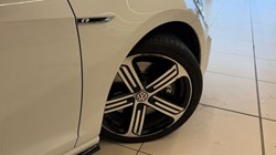 2019 (19) VOLKSWAGEN GOLF 2.0 TSI 300 R 5dr 4MOTION DSG 5084791