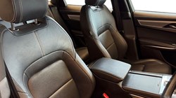 2021 (71) JAGUAR F-PACE 2.0 D200 R-Dynamic S 5dr Auto AWD 5078709