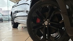 2024 (73) JAGUAR F-PACE 2.0 D200 R-Dynamic HSE Black 5dr Auto AWD 5039739