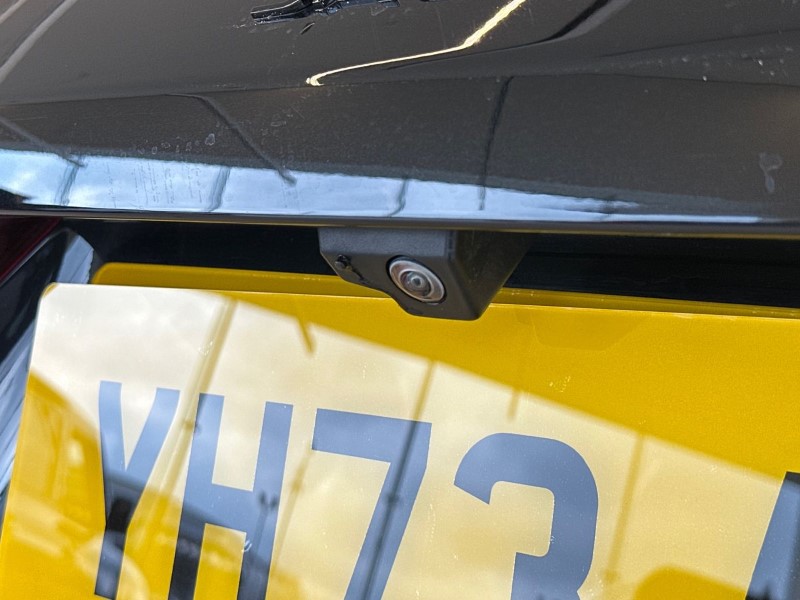 2024 (73) JAGUAR F-PACE 2.0 D200 R-Dynamic HSE Black 5dr Auto AWD 5039736