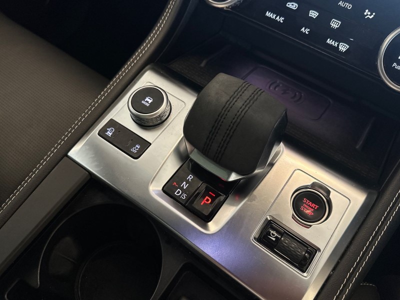 2024 (73) JAGUAR F-PACE 2.0 D200 R-Dynamic HSE Black 5dr Auto AWD 5039707