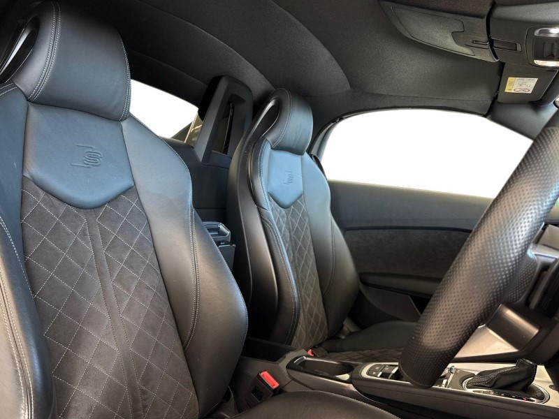 2020 (70) AUDI TT 40 TFSI Black Edition 2dr S Tronic 5066939