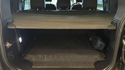 2022 (22) LAND ROVER DEFENDER 2.0 P400e X-Dynamic SE 110 5dr Auto 5057868