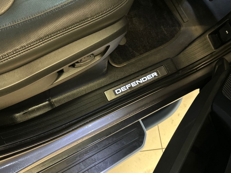 2022 (22) LAND ROVER DEFENDER 2.0 P400e X-Dynamic SE 110 5dr Auto 5057895