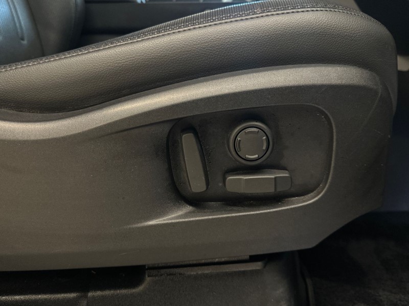 2022 (22) LAND ROVER DEFENDER 2.0 P400e X-Dynamic SE 110 5dr Auto 5057882