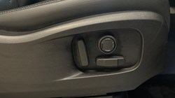 2022 (22) LAND ROVER DEFENDER 2.0 P400e X-Dynamic SE 110 5dr Auto 5057882