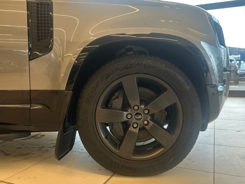 2022 (22) LAND ROVER DEFENDER 2.0 P400e X-Dynamic SE 110 5dr Auto 5057866