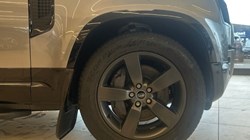 2022 (22) LAND ROVER DEFENDER 2.0 P400e X-Dynamic SE 110 5dr Auto 5057866