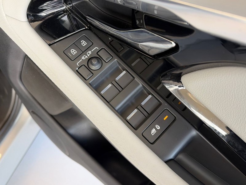 2023 (23) LAND ROVER RANGE ROVER EVOQUE 2.0 D200 Evoque Edition 5dr Auto 5074311