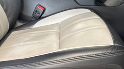 2021 (71) LAND ROVER RANGE ROVER EVOQUE 1.5 P300e R-Dynamic S 5dr Auto 5077774