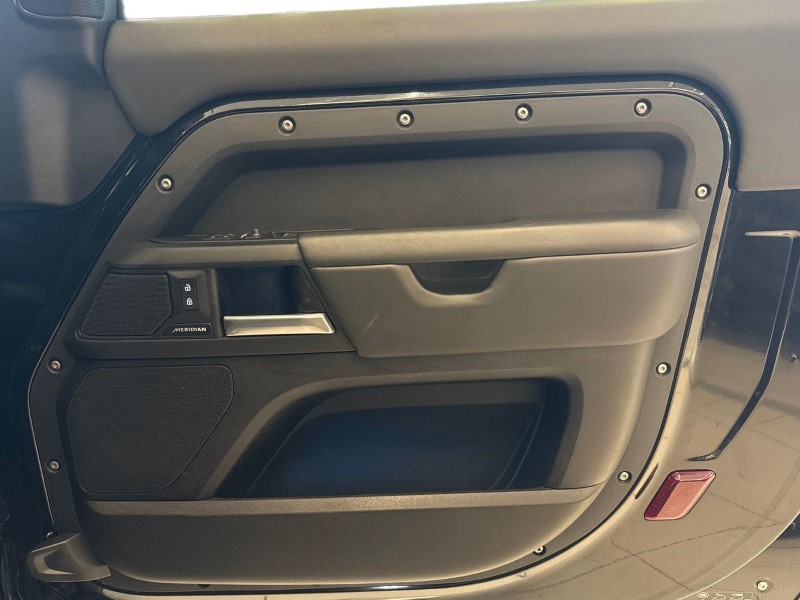 2025 (25) LAND ROVER COMMERCIAL DEFENDER 3.0 D350 Hard Top X-Dynamic HSE Auto 5058498