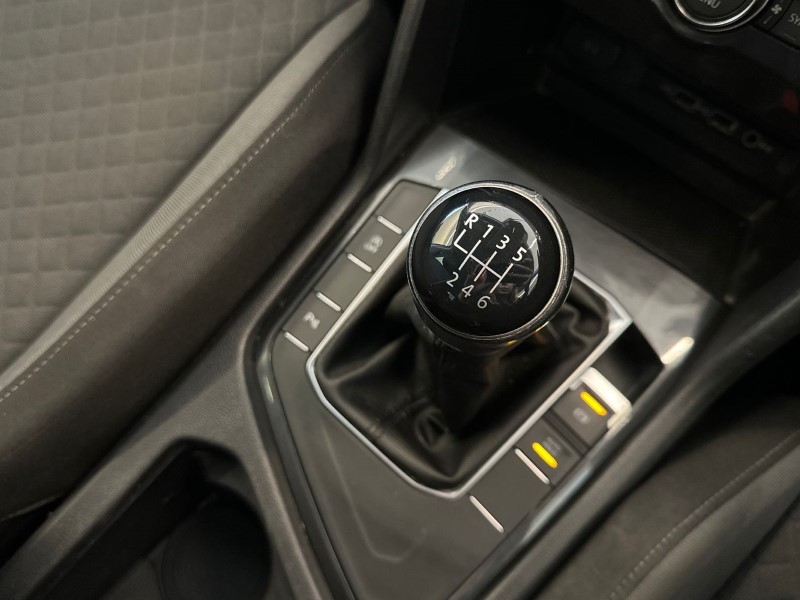 2019 (19) VOLKSWAGEN TIGUAN 1.5 TSi EVO 130 SE Nav 5dr 5059625