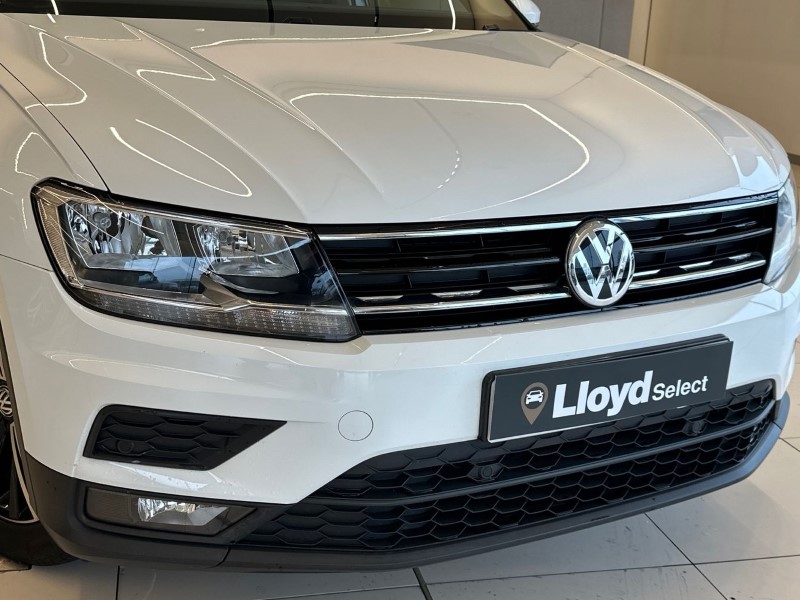 2019 (19) VOLKSWAGEN TIGUAN 1.5 TSi EVO 130 SE Nav 5dr 5059647