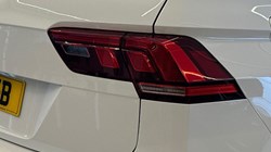 2019 (19) VOLKSWAGEN TIGUAN 1.5 TSi EVO 130 SE Nav 5dr 5059651
